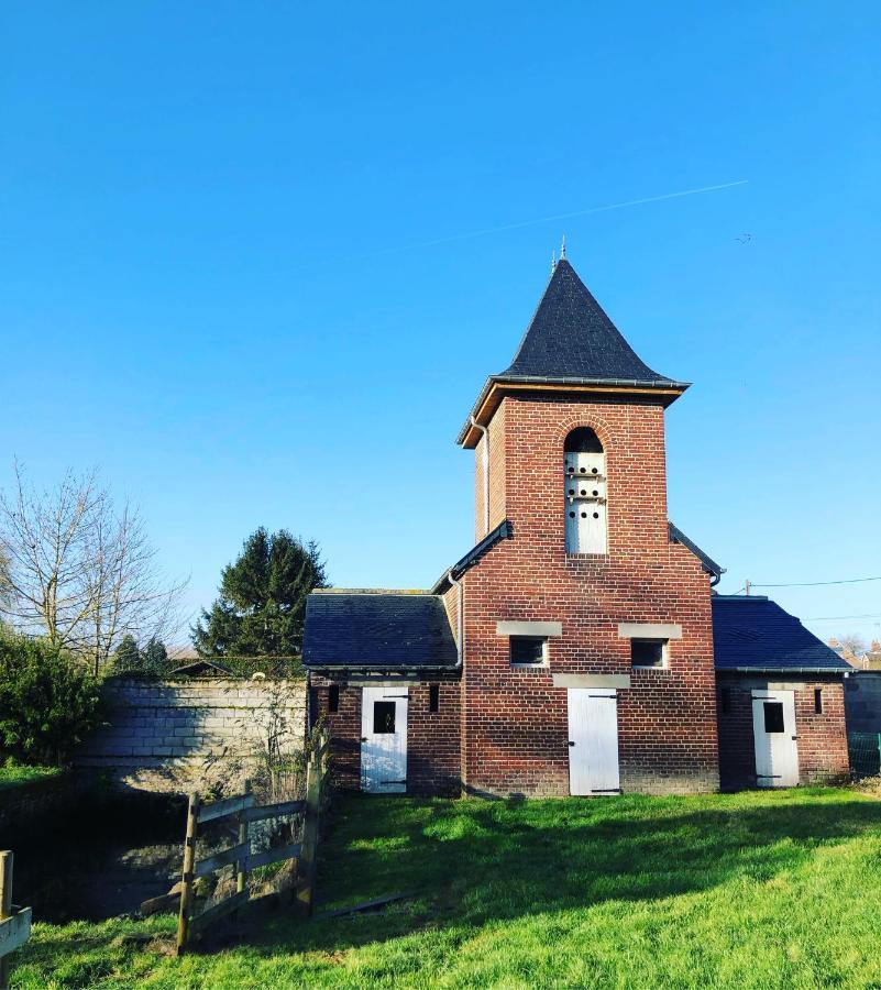 Les Colombines Bed and Breakfast Hombleux Buitenkant foto